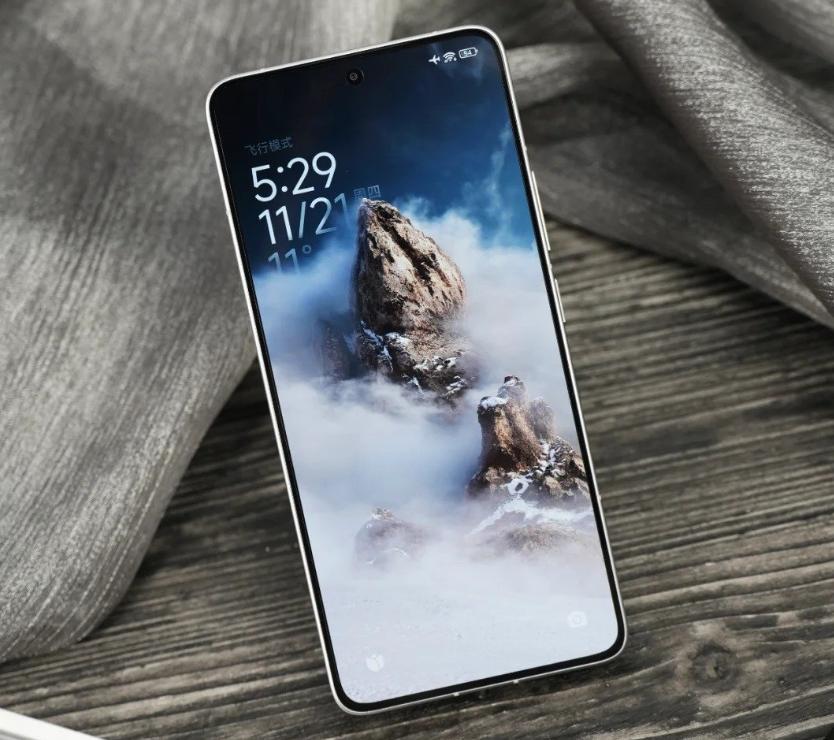 中端“最強水桶機”，驍龍8至尊+2k屏+長焦鏡頭，512G降至2542元