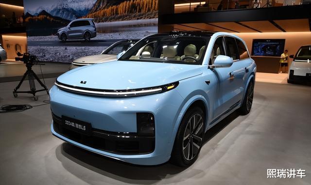 预售27.98万起，纯电续航350km增程SUV亮相，六座布局满足家庭出行