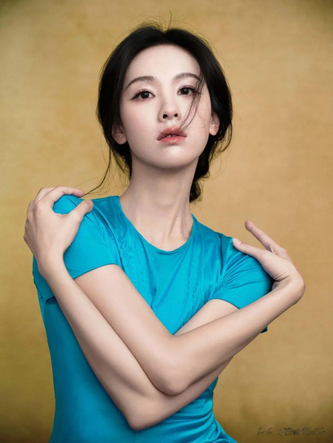 鞠婧祎丝芭对薄公堂？邓为郭敬明合作？陈都灵进组？何与 祝绪丹