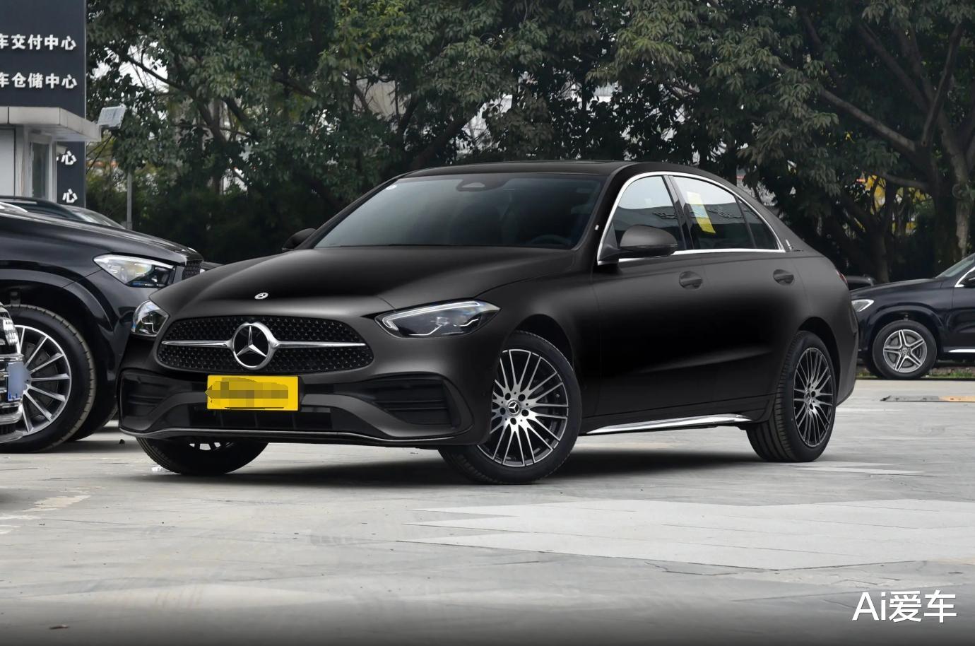 奔驰C级\最后一搏\!1.5T配9AT+后驱降到20万,车价厚道了