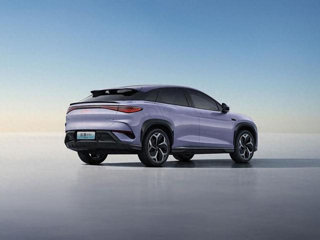 海狮 07 EV 内饰曝光,科技感与豪华感拉满