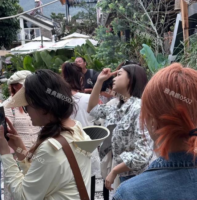 陈妍希的娃娃脸年轻时很吃香，年纪大了清纯劲没了就没颜值优势了