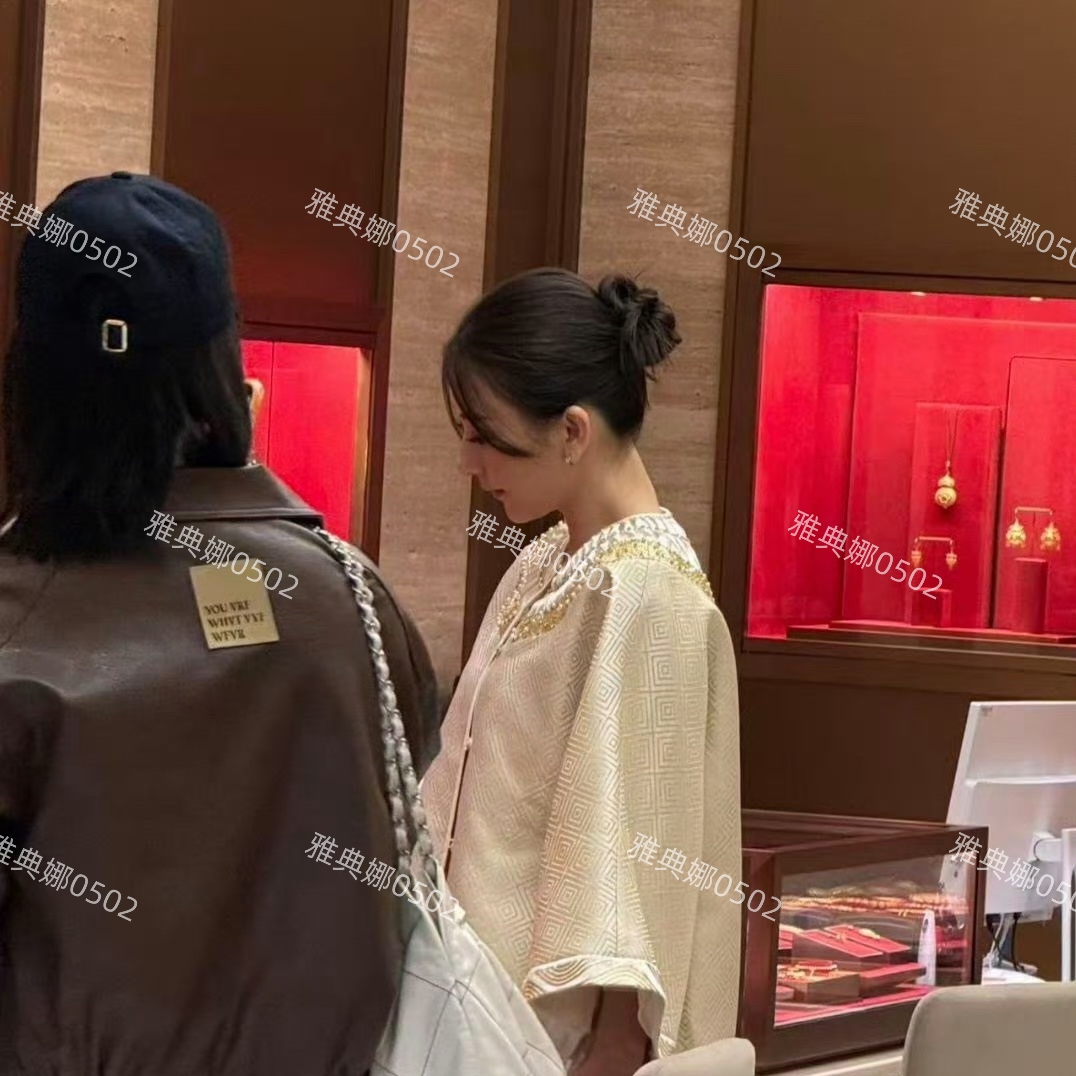 方媛虽然是天王嫂，但本人明显没有照片好看个子不高气质也不太行