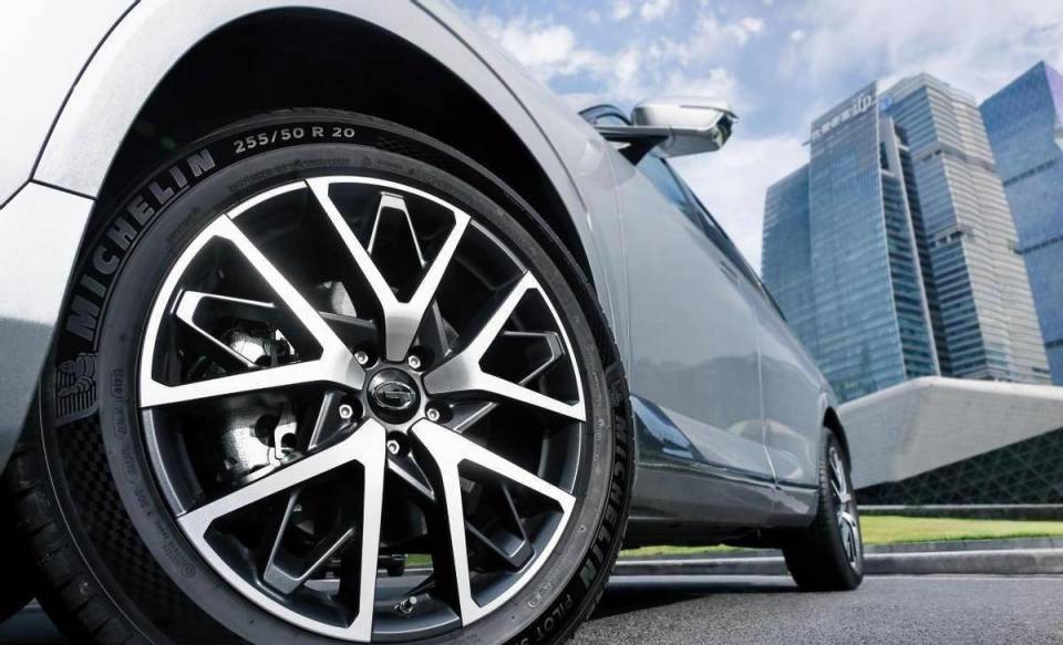 ?“被忽视”的旗舰级豪华大7座SUV，从20万多降到15万多，却无人识货