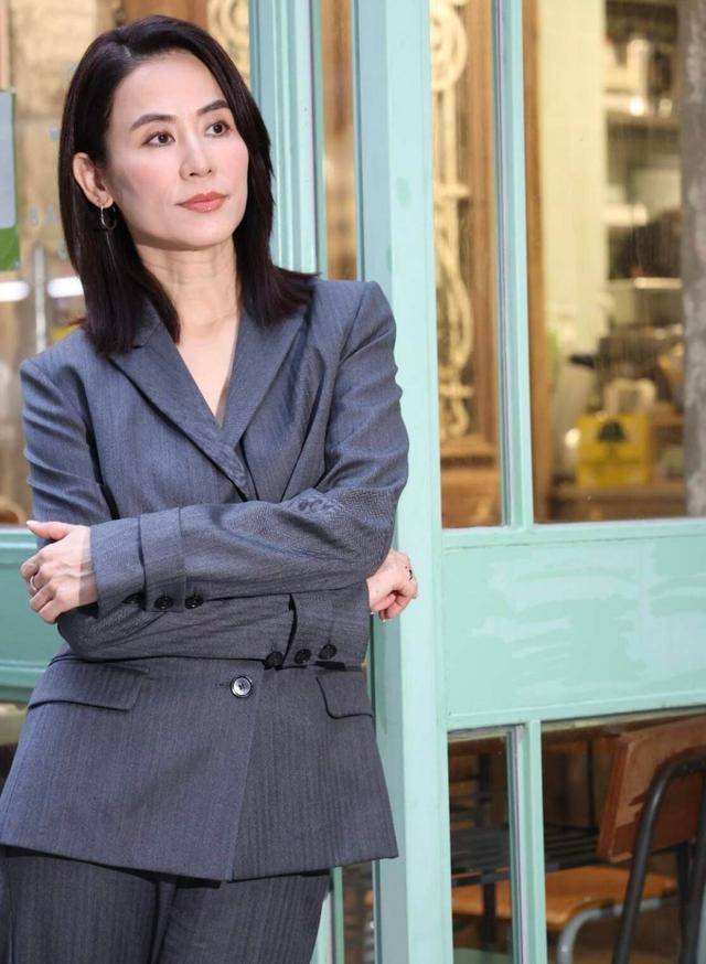 TVB前花旦与好友同框