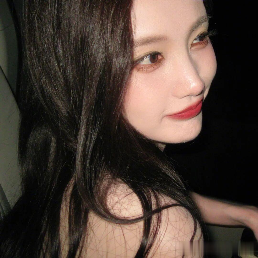 李一桐,活力美图