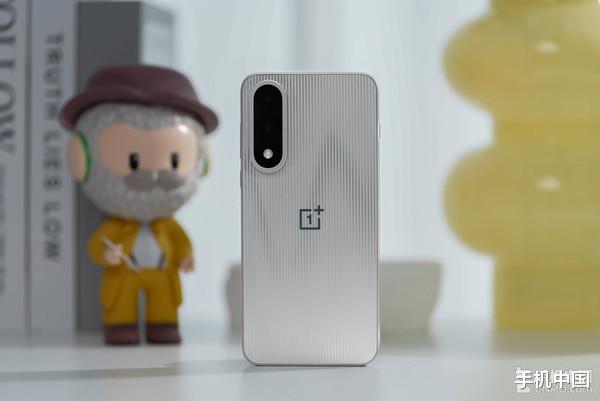 旗舰芯片+长续航电池 这几款手机618闭眼入手不后悔！