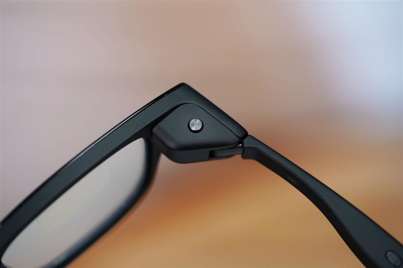 阿里自研夸克AI眼鏡S1首發評測：第一視角拍攝、導航、提詞神器！