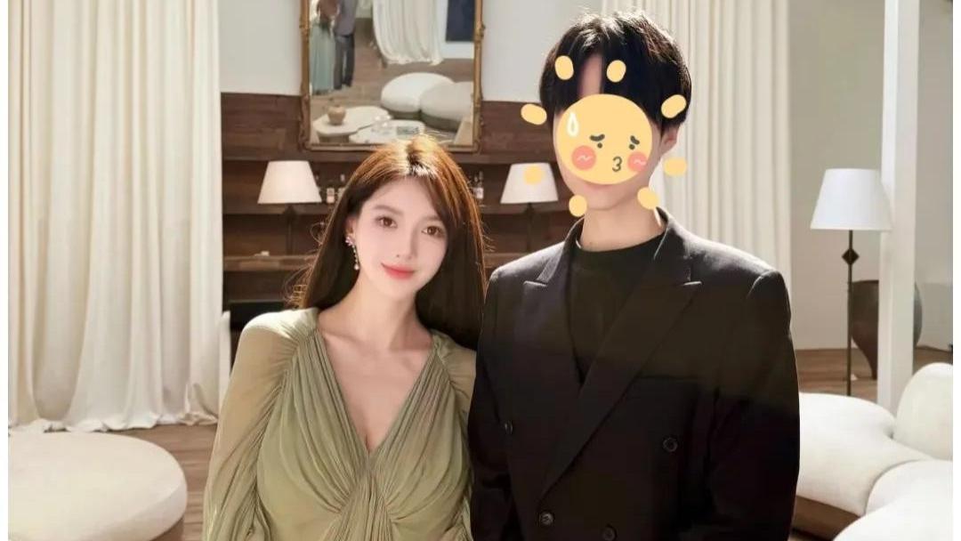 叶珂产女后近照曝光，身材和状态恢复得很好