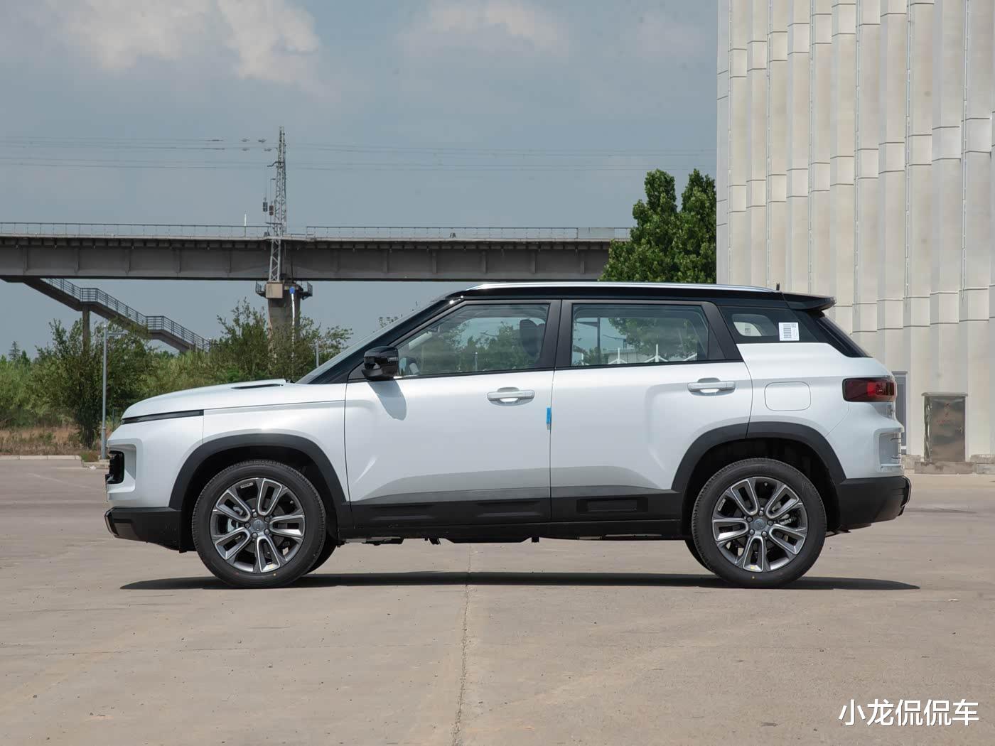 新款吉利ICON即将上市，内饰重新设计，搭载181Ps 1.5T四缸发动机