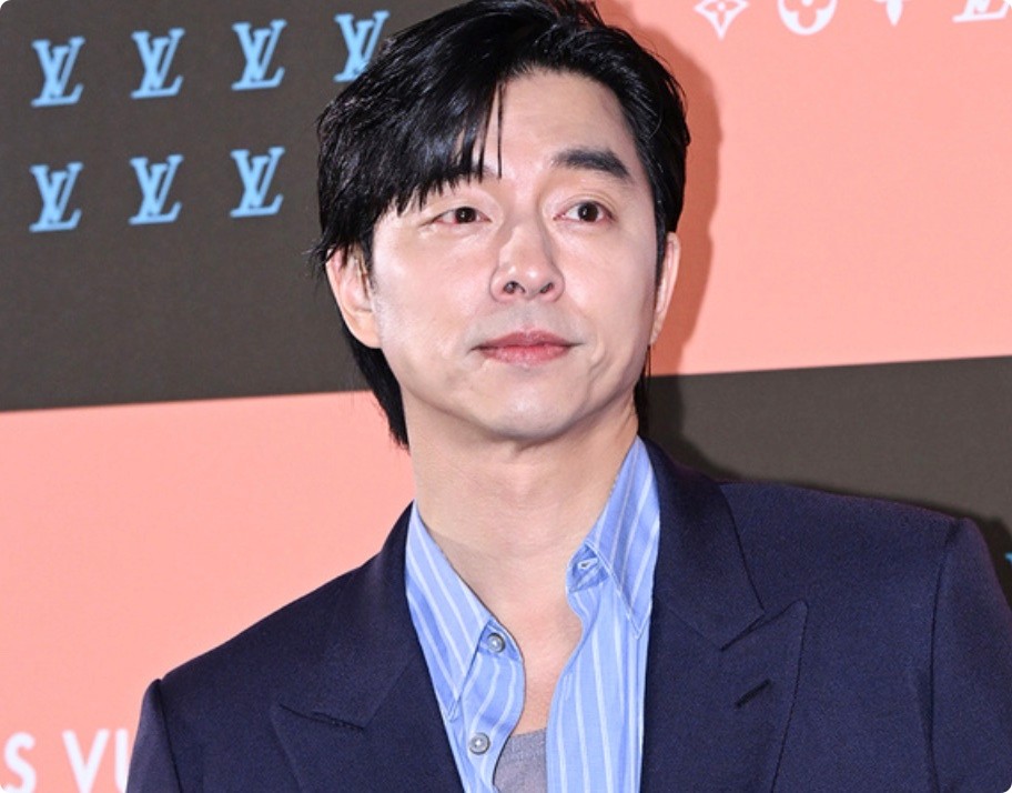 韩国红毯，Lisa若隐若现，全智贤沧桑憔悴，申敏儿满分贵气