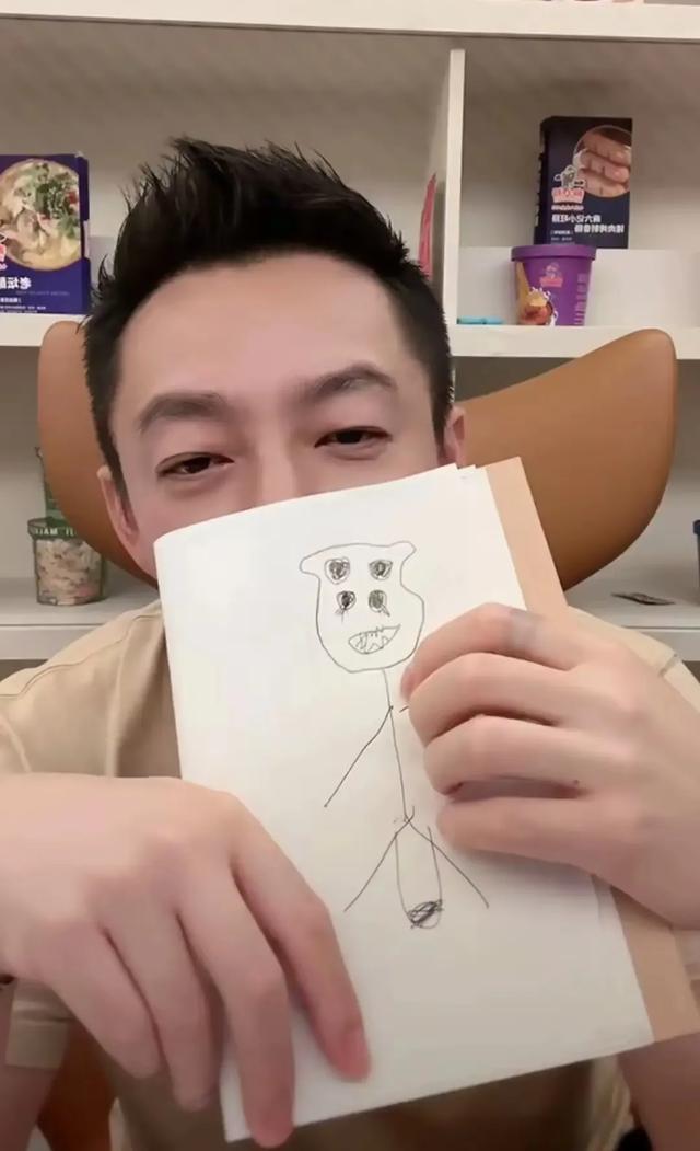 汪小菲喜过父亲节,玥儿姐弟赠送肖像画,汪的眼睛被姐姐画得传神