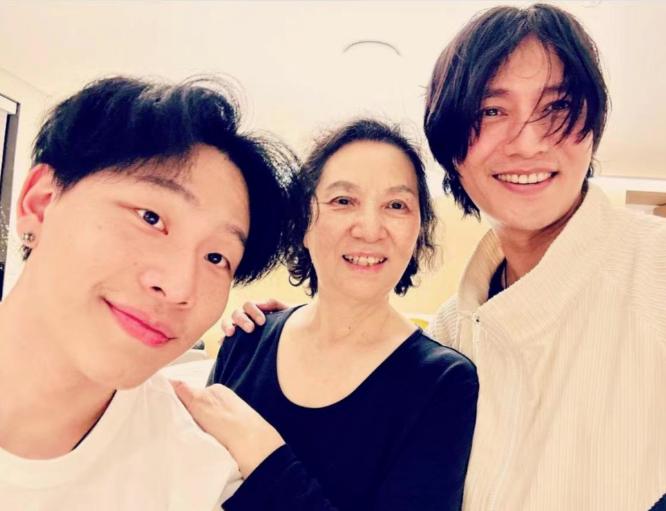 原来我们都被他骗了？陈坤儿子的生母，其实早在14年前就公开了