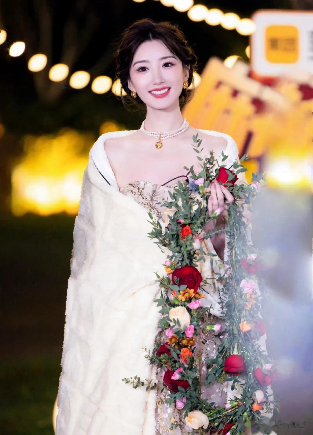 毛晓彤与陈晓已领证？毛晓彤回应，网友：头婚的千万别找二婚的