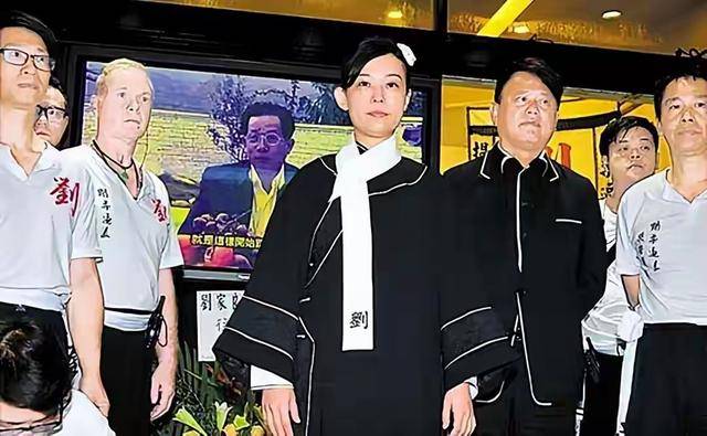 恭喜!香港“武侠宗师”女儿宣布婚讯