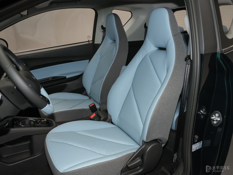 实拍2026款奇瑞小蚂蚁 配色丰富/271km纯电续航