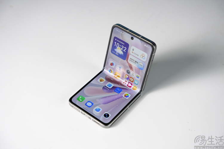 到了2025年，“小折疊”比過去好用了嗎