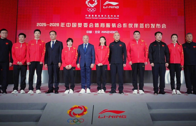 全红婵一个站位,粉丝们给各大品牌商上了一课,李宁直播间遭沦陷