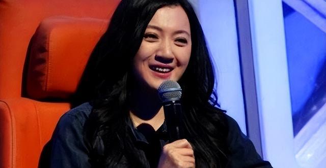 她是最悲惨女演员5次上央视春晚，却遭同行排挤，毁掉大好前程