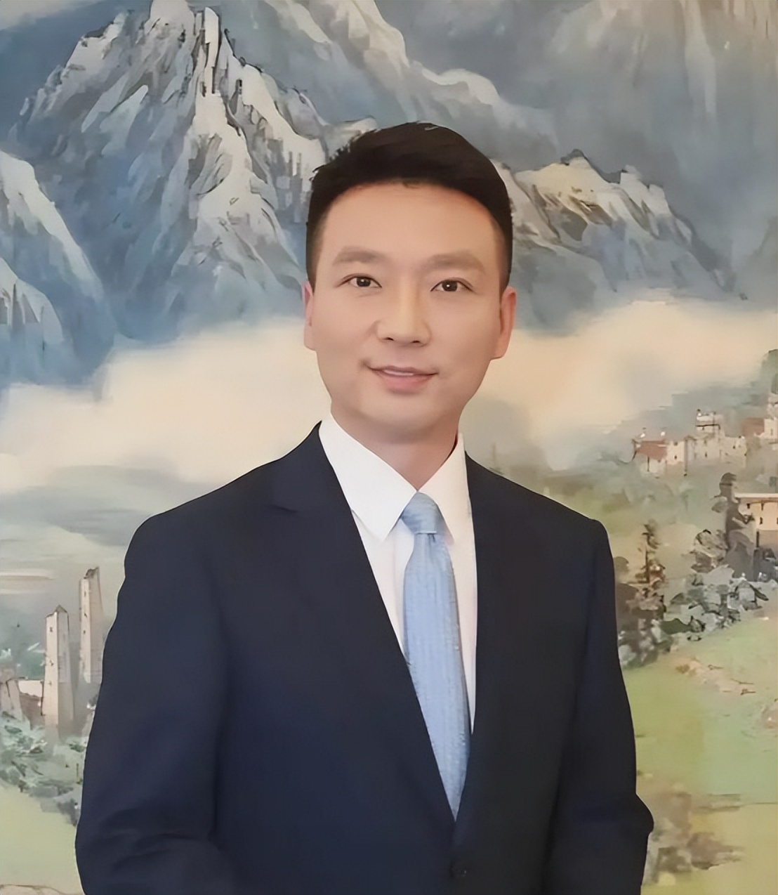 央媒官宣，康辉盼了20年的接班人终于出现，全网恭喜：太优秀了！