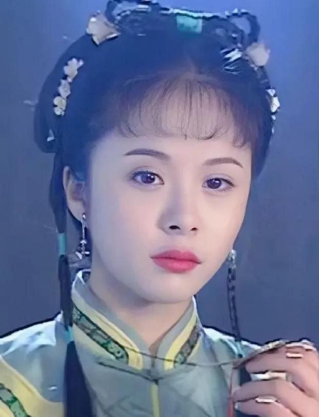 杨若兮,张国立力捧成名,和大23岁老戏骨同居8年,后嫁大8岁名导