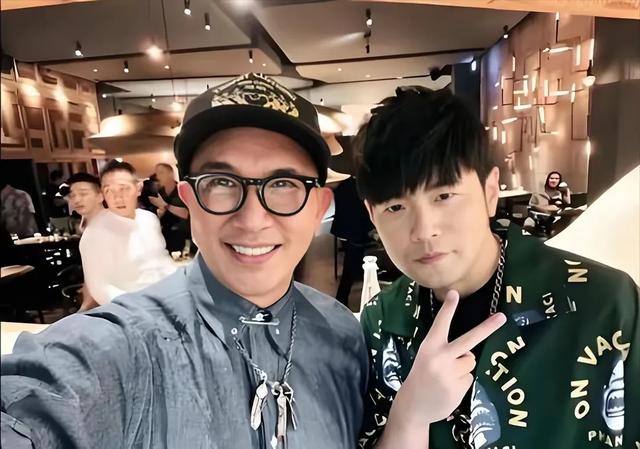 小s 和许雅筠真离了?曾被爆料外室和私生子进门,仨闺女无继承权