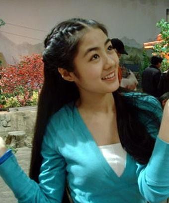 她被赵本山养了11年！却因被判了14年的前夫，伤了恩师的心！