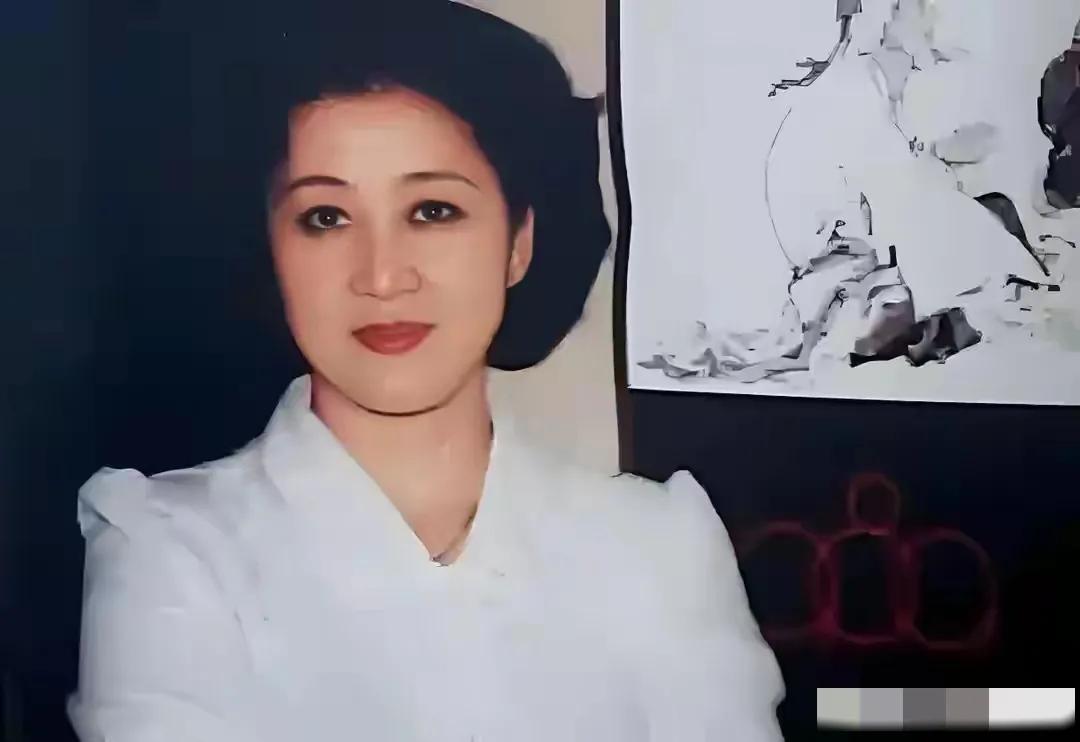 范增新房曝光，全是定制高奢家具，旧房子给继子，范晓慧被架空？