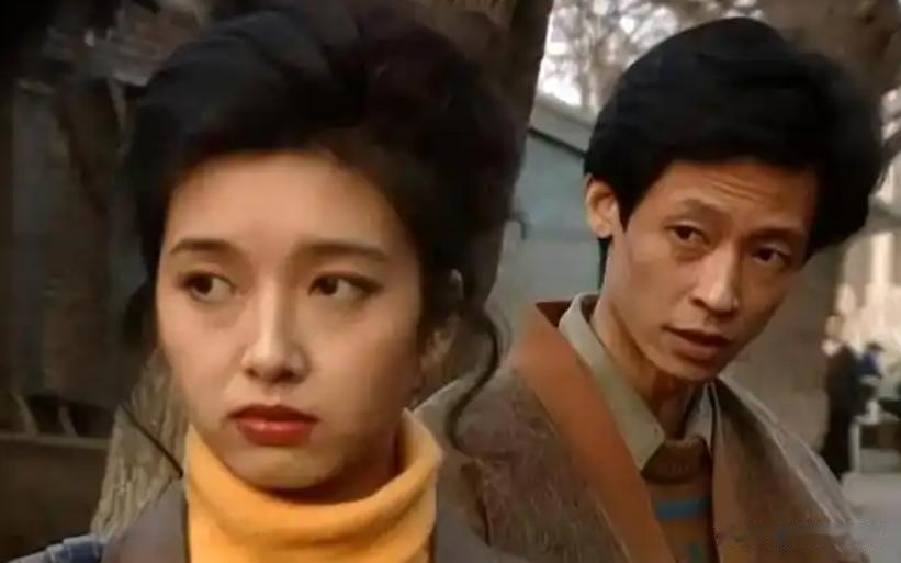 59岁王志文老到不敢认!大耳朵、大肚腩,网友猜测患有心脏类疾病