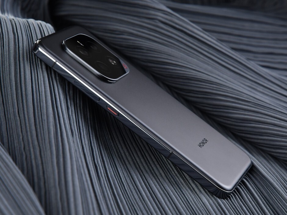 荣耀这次真良心!16GB+1TB+7200mAh,618降价热销“卖断货”