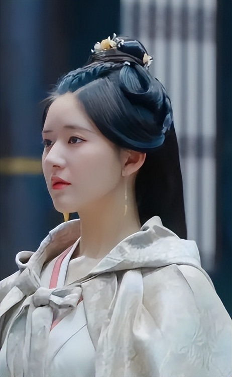 赵露思这一段“卸妆哭戏”在全网火了,肖战说的话,终于有人信了