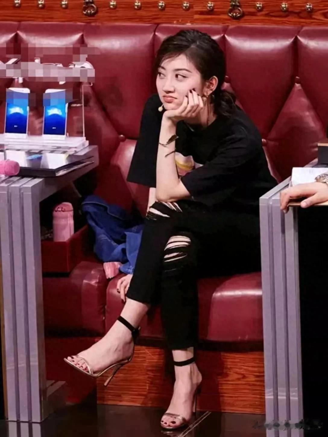 景甜那脚丫子老美了，我瞅着是最美的！