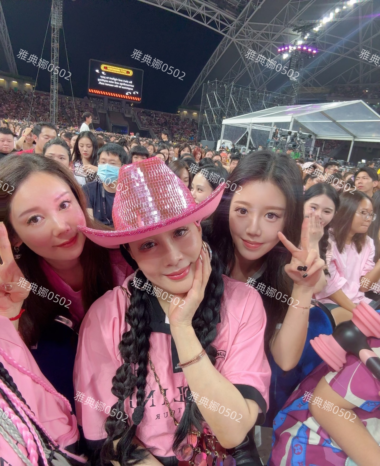 钟丽缇本人比电视上瘦好多，身材匀称性格好笑容阳光没架子很圈粉