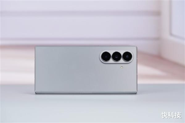 全球最輕的大折疊！三星Galaxy Z Fold7圖賞