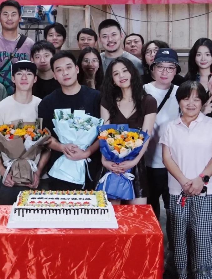 乖乖！瘦身成功后的马思纯又美出新高度，颜值回春，真是太惊艳了