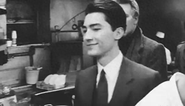 最是人间留不住!如今的“糟老头子”,年轻时也曾“公子世无双”