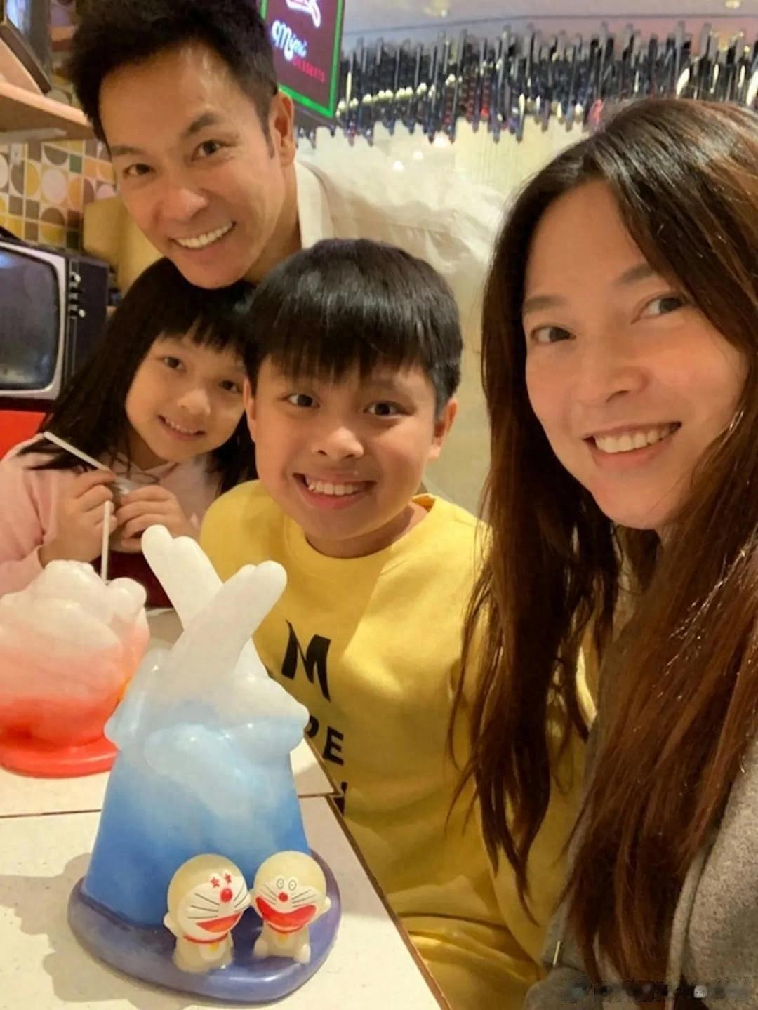 前TVB女星首度回应前夫与港姐冠军父女恋,现专心工作避谈感情事