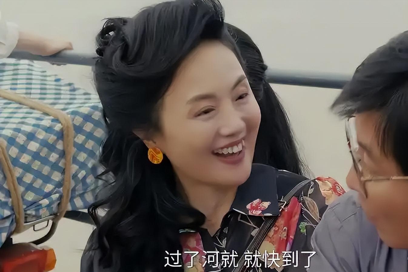 离春节不到2月，52岁辛柏青高调传出喜讯，朱媛媛终于可以放心了