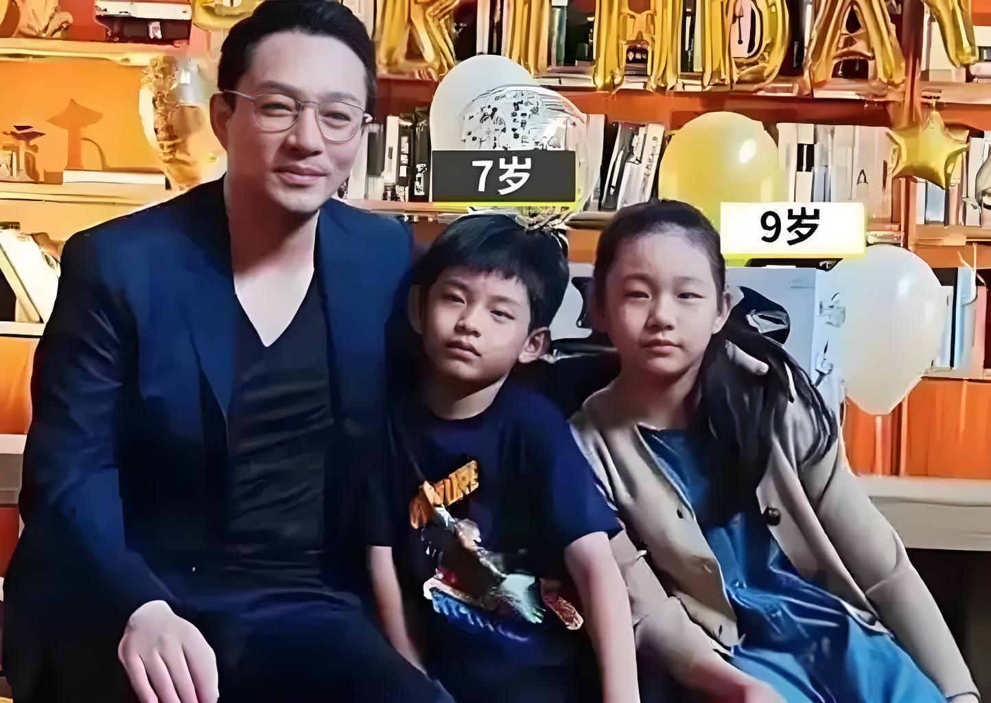 汪小菲携子女突破重围返京!大S遗愿难挡亲情,玥儿小霖霖首现大陆引热议