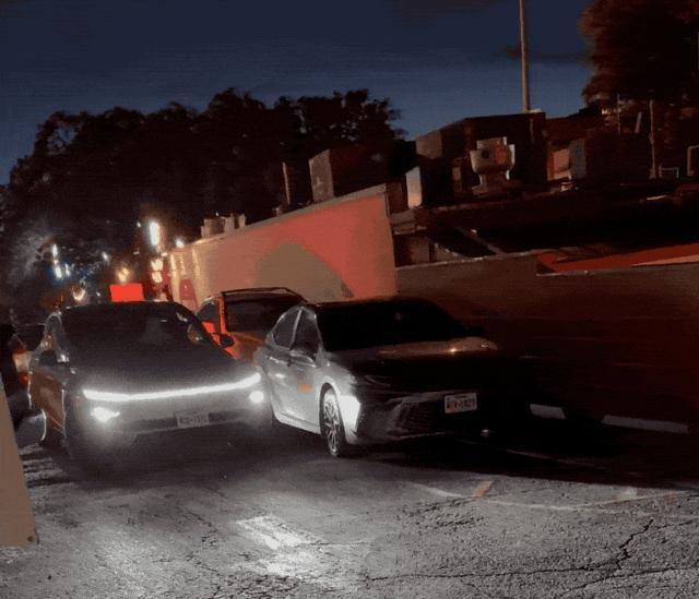 特斯拉無人出租上線兩周就撞了，起步剮蹭路邊車輛，純視覺方案受爭議