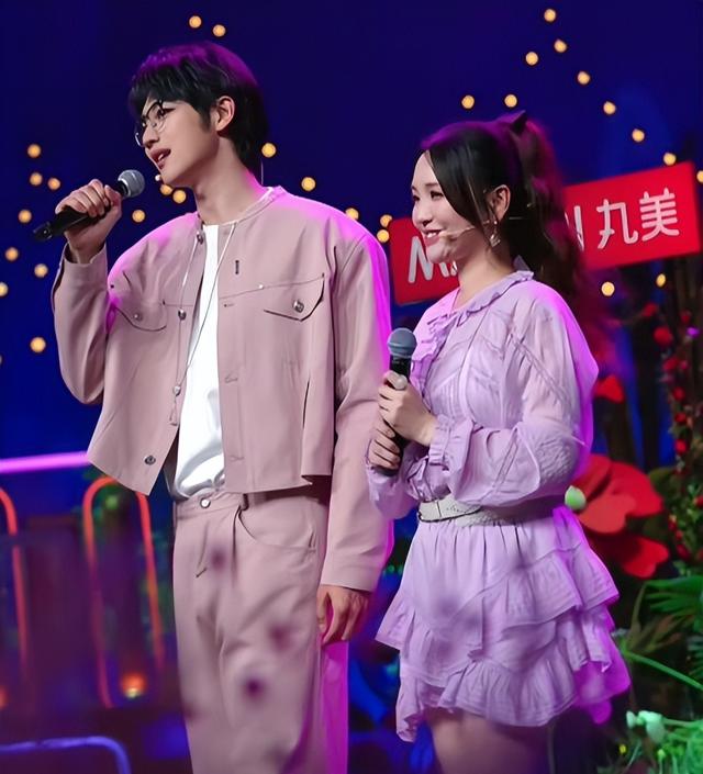 22年女神突然发文,官宣和男友孙丞潇的恋情,并且配图了很多道菜