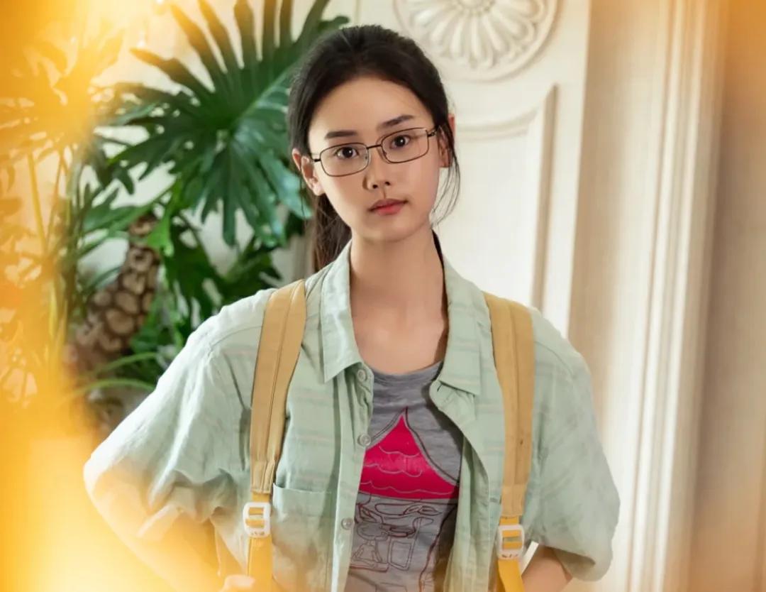 00后短剧演员杀进长剧！芒果台力捧，前辈跑龙套都没机会？