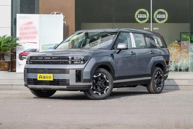 15万落地买大7座，还配2.0T+8AT，配置不俗，颜值比汉兰达漂亮