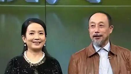 中国挣钱美国花？中美贸易打的热闹，这些明星却上赶着巴结美国！