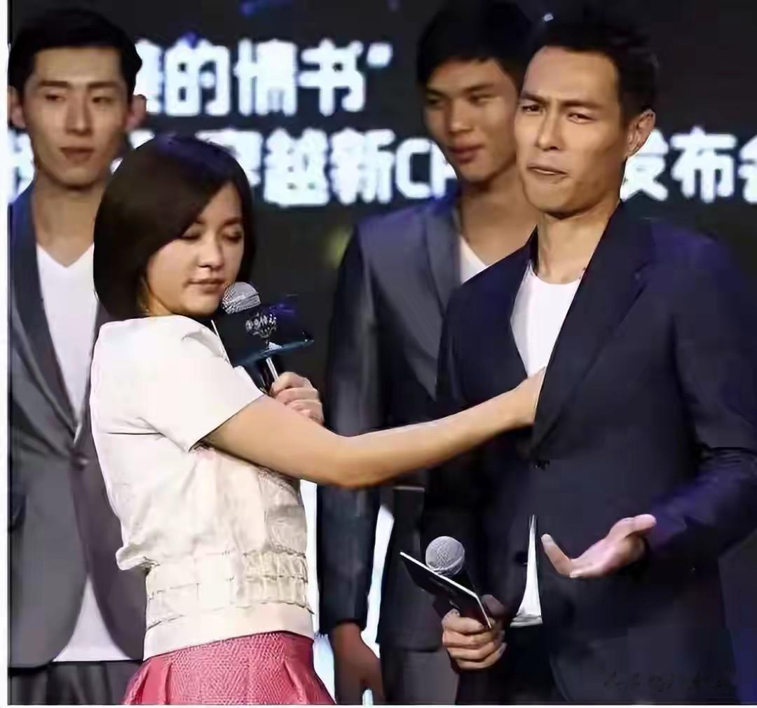 表面“清纯玉女”,实则却“渣到不行”,这几位女星一个比一个装