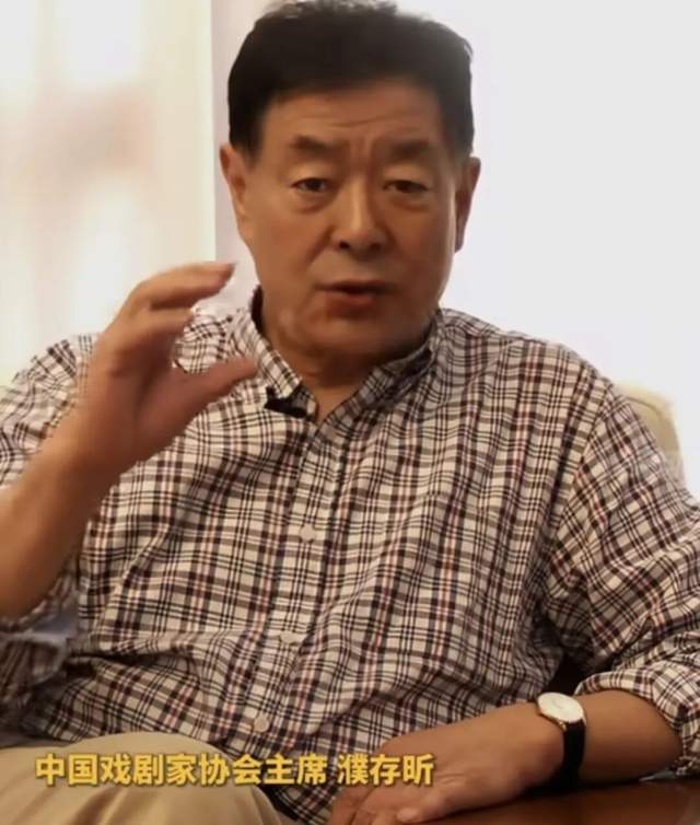 72岁知名老戏骨，连发三条动态支持外孙女新戏，网友：内娱要完了