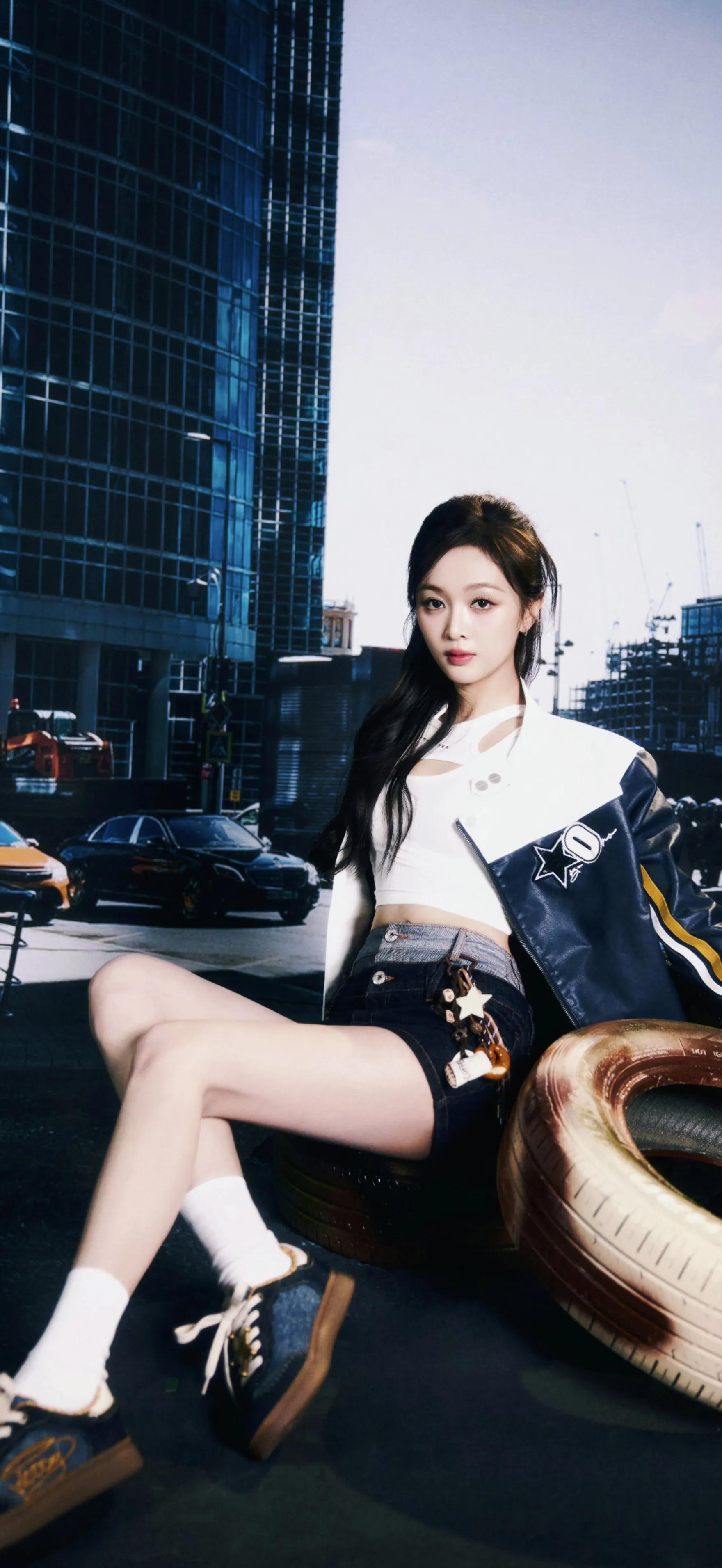 吴宣仪最新穿搭布料,满屏大长腿,真的爱了爱了