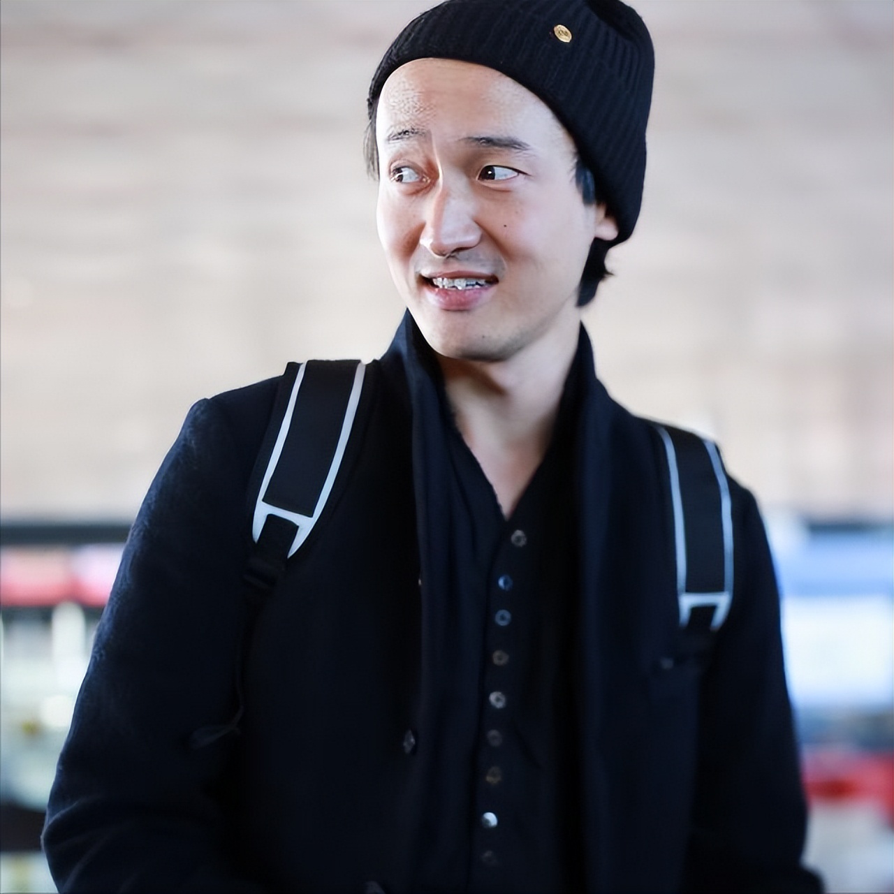 王传君官宣退出，和王家卫“唱反调”9年后，他还是走到了这一步