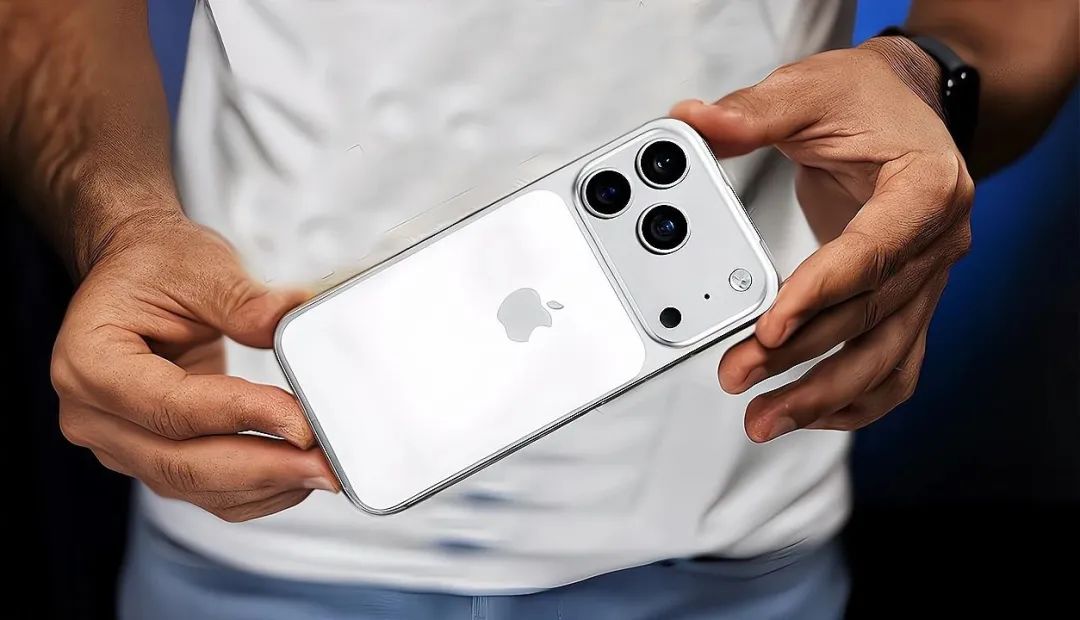 电池差距高达2200mAh!苹果又想用续航逼你买贵的了?