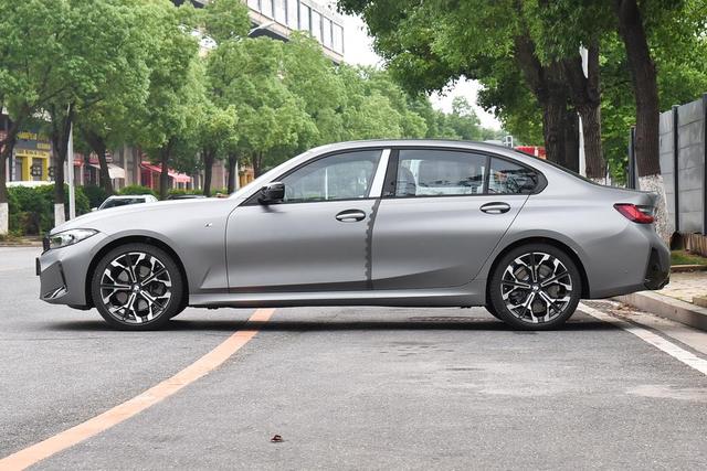 新款3系更加运动